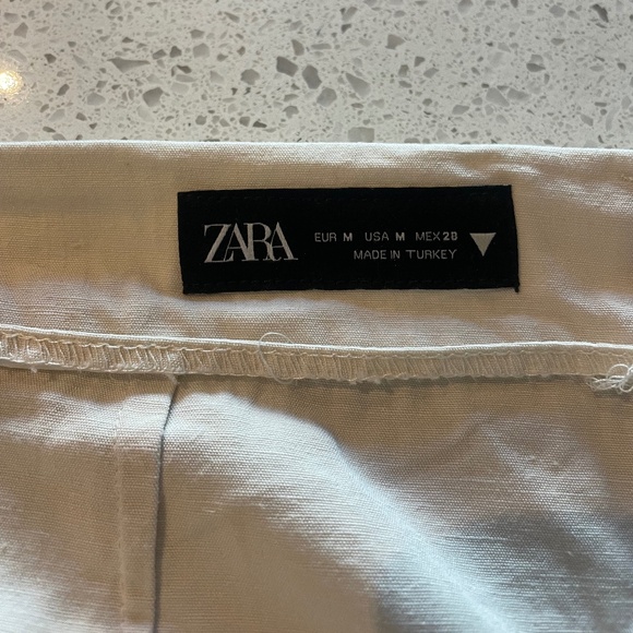 Zara beige short - Picture 3 of 4